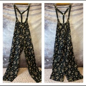 Forever 21 wide leg bibbed romper pants with suspenders